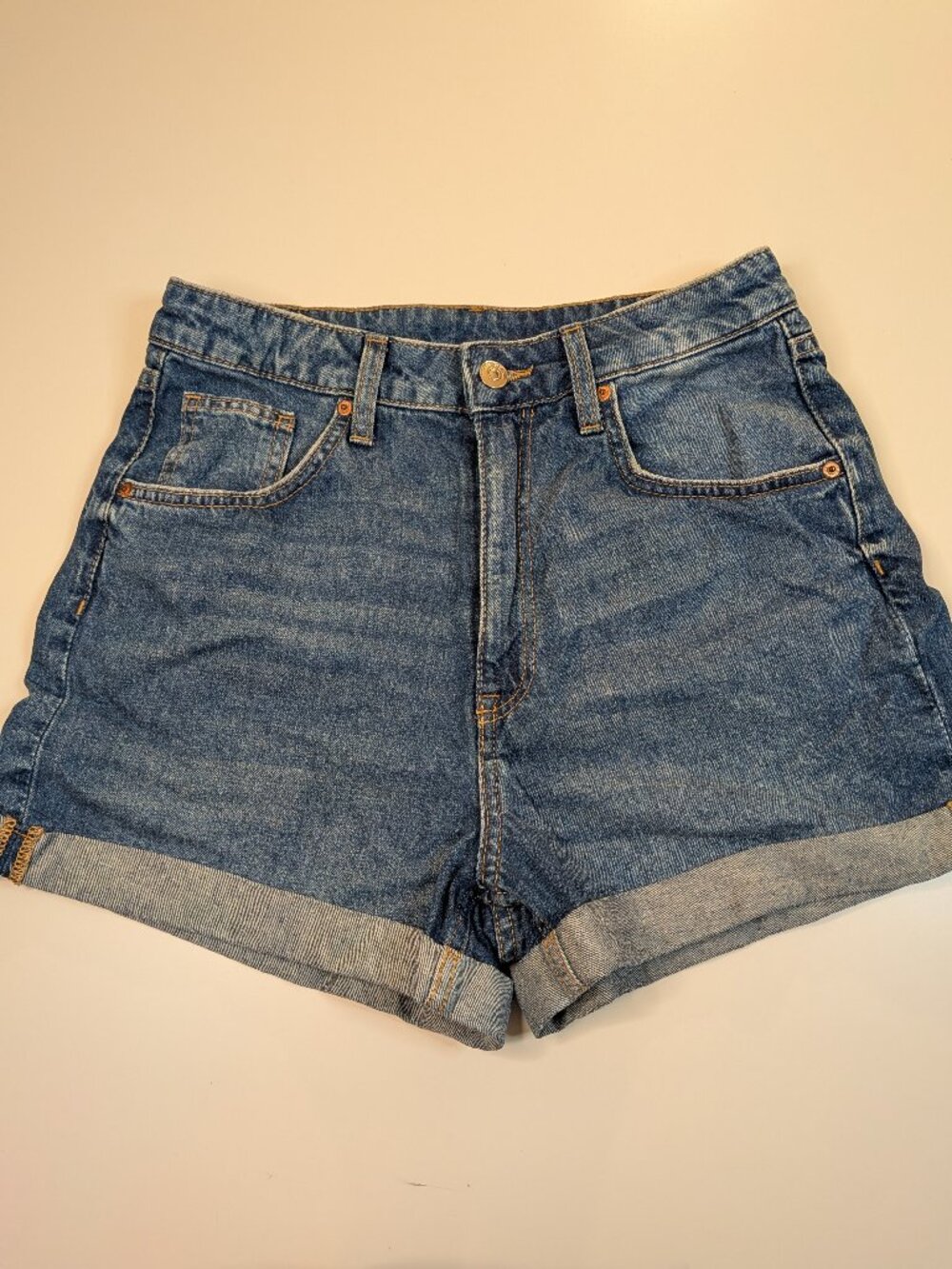 H&M Divided Women's Denim Shorts Size 6 | Cuffed Hem | Excellent Condition